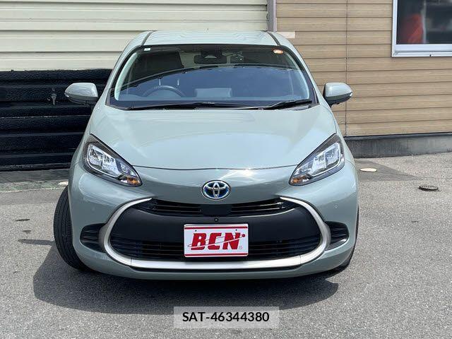 Toyota AQUA 2022-08 7214866-21