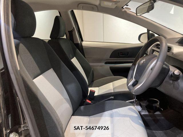Toyota AQUA 2013-06 7214702-1