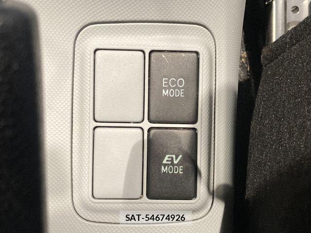 Toyota AQUA 2013-06 7214702-19