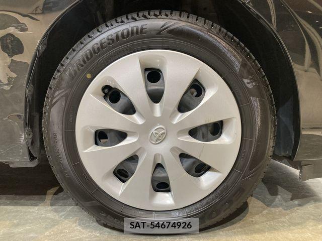 Toyota AQUA 2013-06 7214702-7