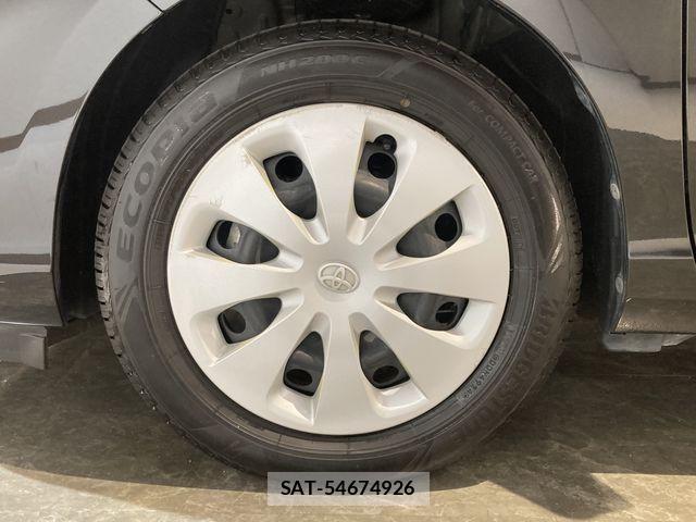Toyota AQUA 2013-06 7214702-8