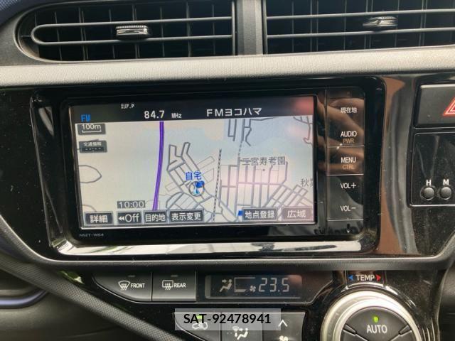 Toyota AQUA 2015-03 7214737-21