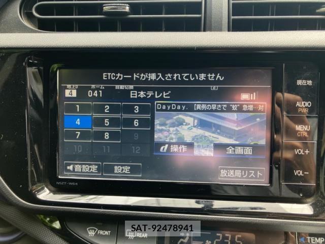 Toyota AQUA 2015-03 7214737-22