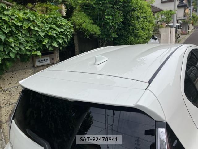 Toyota AQUA 2015-03 7214737-6