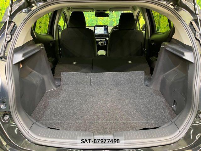 Toyota AQUA 2023-05 7213650-9