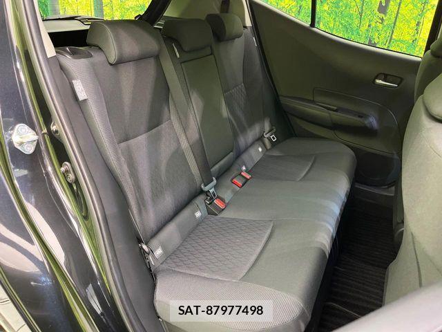 Toyota AQUA 2023-05 7213650-8