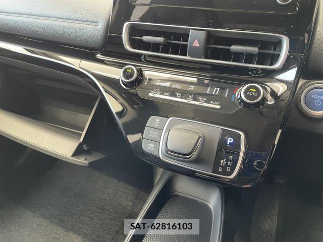 Toyota AQUA 2023-06 7213656-12