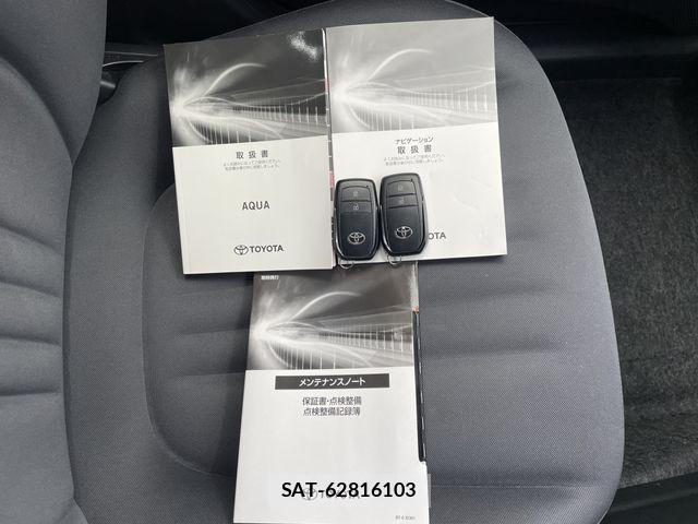 Toyota AQUA 2023-06 7213656-28