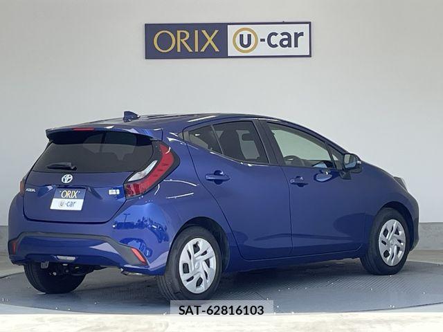 Toyota AQUA 2023-06 7213656-2