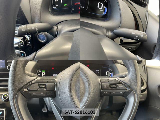 Toyota AQUA 2023-06 7213656-8