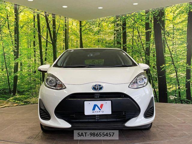 Toyota AQUA 2017-07 7214787-12