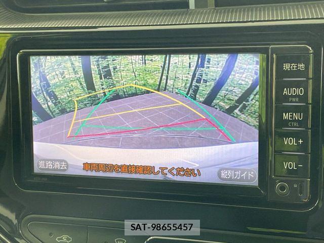 Toyota AQUA 2017-07 7214787-2