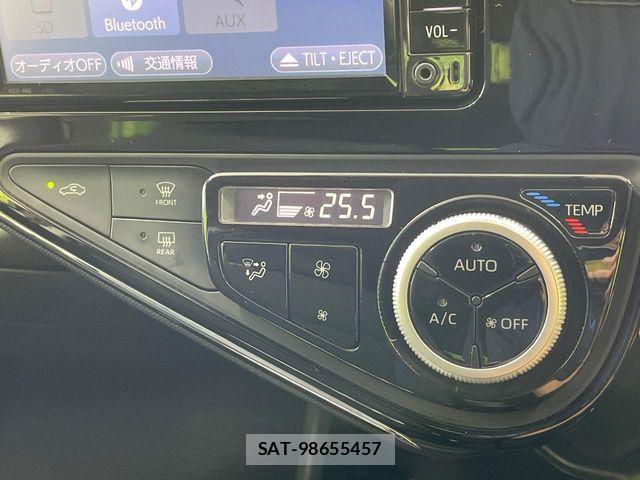 Toyota AQUA 2017-07 7214787-5