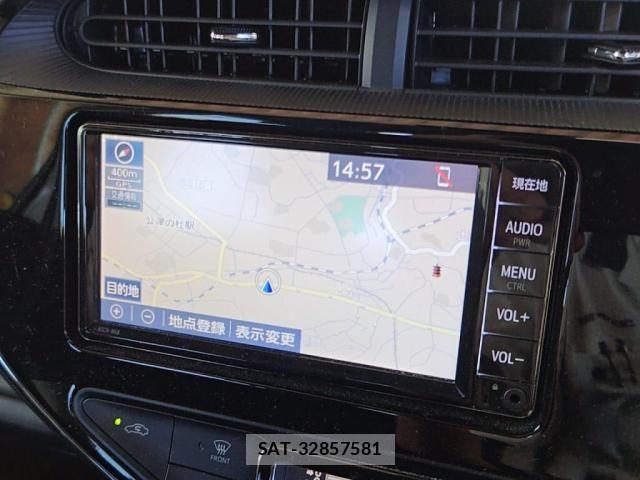 Toyota AQUA 2021-06 7214851-12