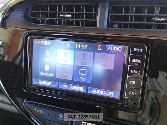 Toyota AQUA 2021-06 7214851-13