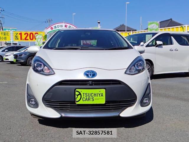 Toyota AQUA 2021-06 7214851-8