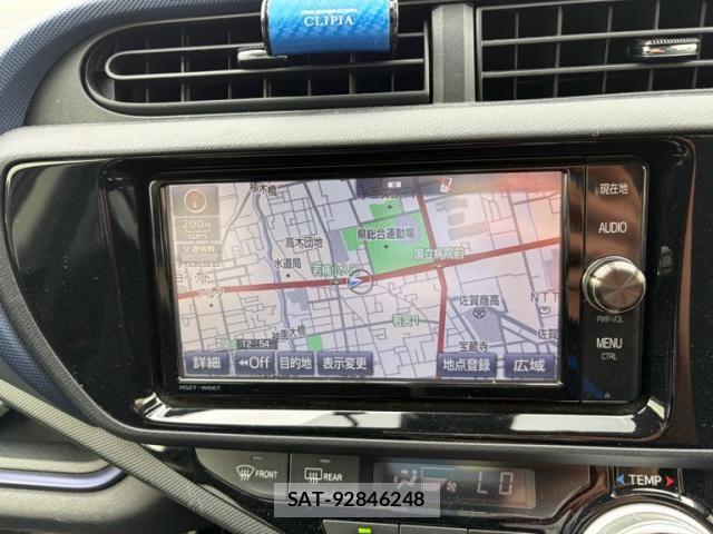 Toyota AQUA 2017-03 7214776-19