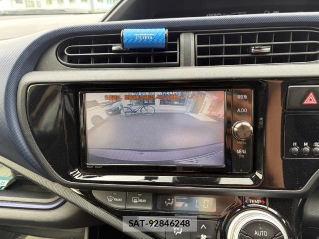 Toyota AQUA 2017-03 7214776-21