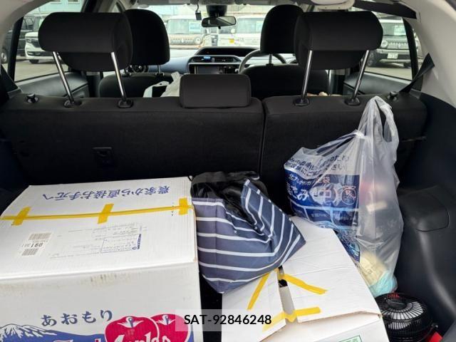 Toyota AQUA 2017-03 7214776-5