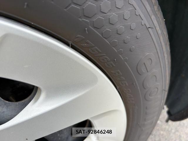 Toyota AQUA 2017-03 7214776-8