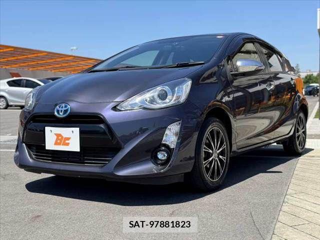 Toyota AQUA 2015-10 7214757-9