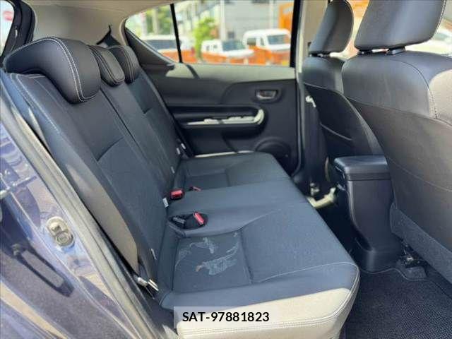 Toyota AQUA 2015-10 7214757-18