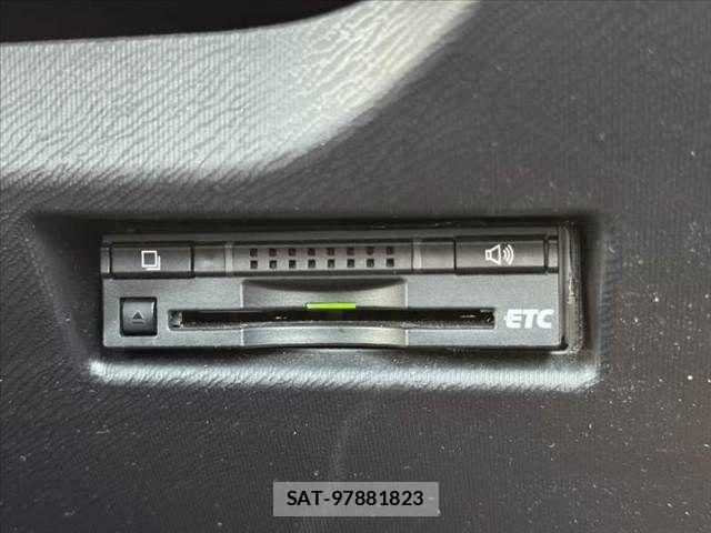 Toyota AQUA 2015-10 7214757-28