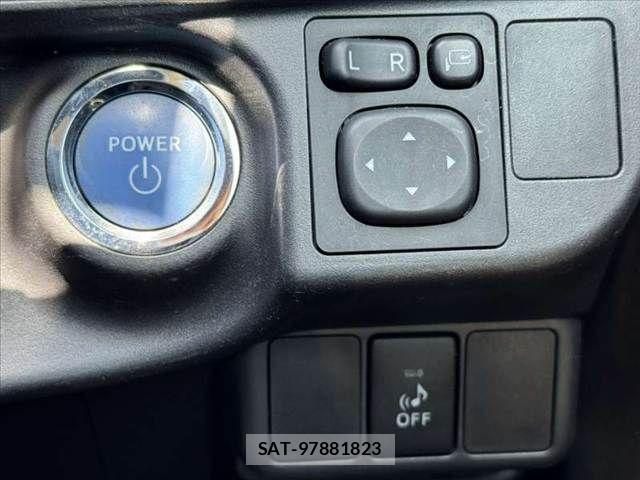 Toyota AQUA 2015-10 7214757-5