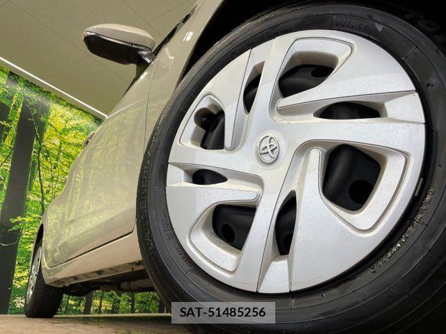 Toyota AQUA 2022-07 7214865-12