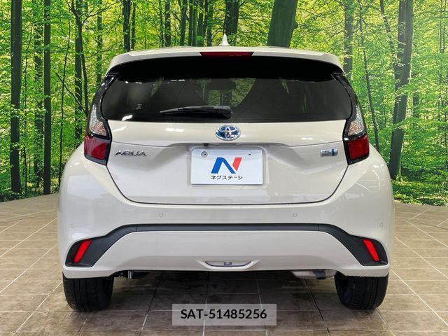 Toyota AQUA 2022-07 7214865-14