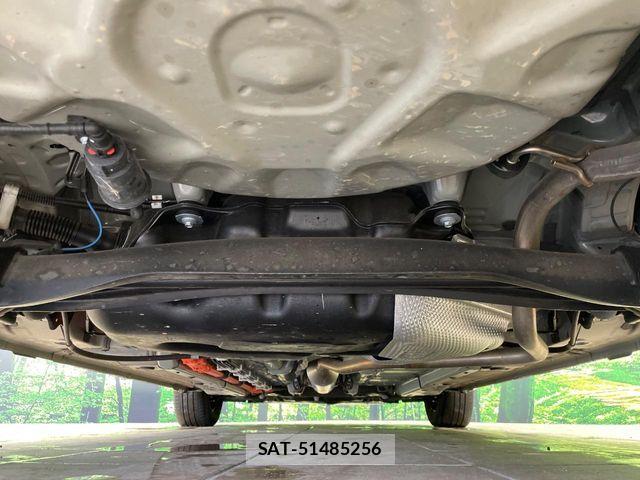 Toyota AQUA 2022-07 7214865-18