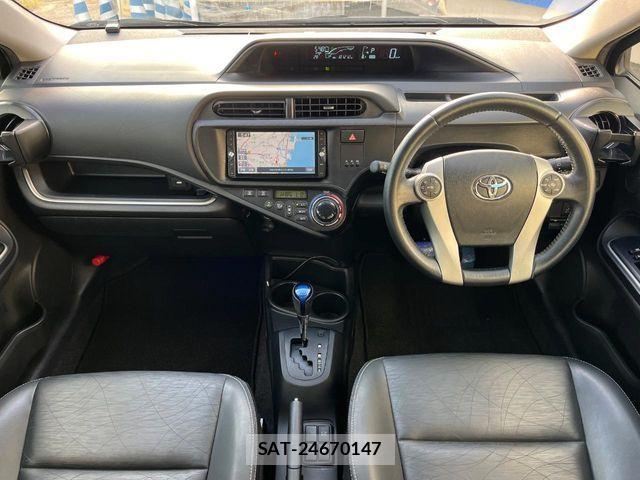 Toyota AQUA 2014-09 7214725-1