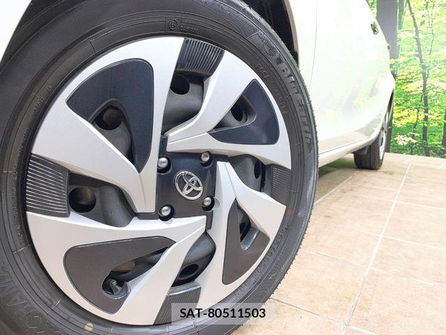 Toyota AQUA 2019-09 7213619-12