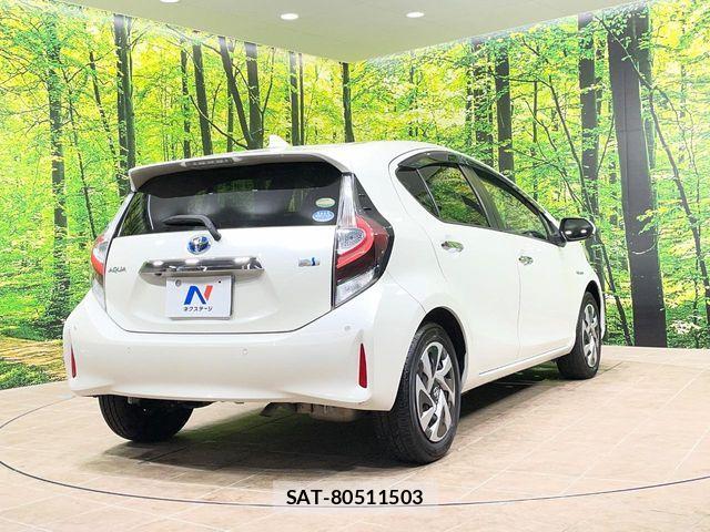 Toyota AQUA 2019-09 7213619-16