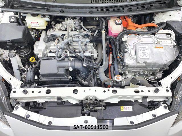 Toyota AQUA 2019-09 7213619-17