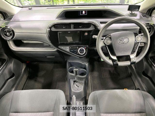 Toyota AQUA 2019-09 7213619-1