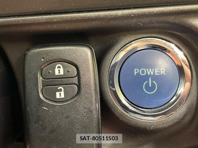 Toyota AQUA 2019-09 7213619-5