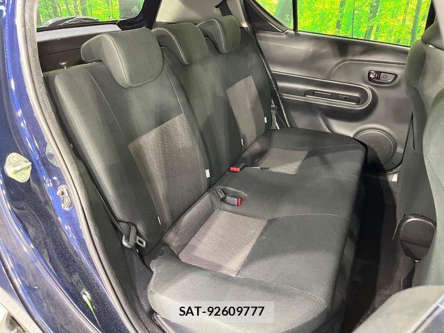 Toyota AQUA 2019-09 7213621-8