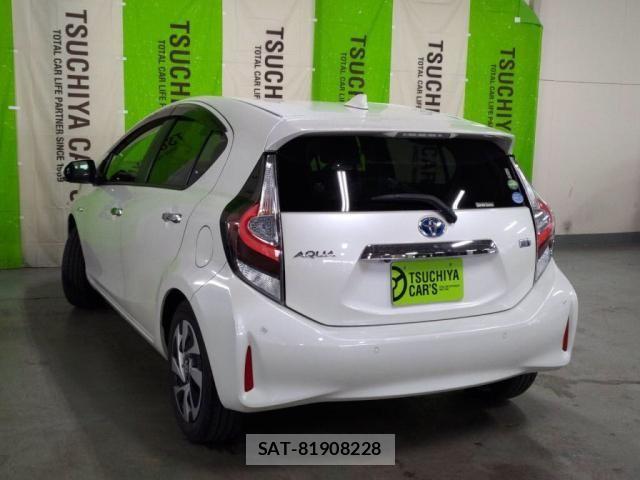 Toyota AQUA 2019-10 7213620-11