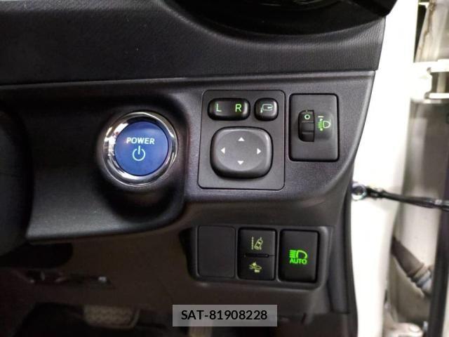 Toyota AQUA 2019-10 7213620-13