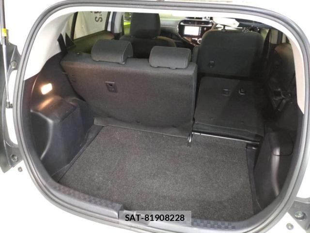 Toyota AQUA 2019-10 7213620-25