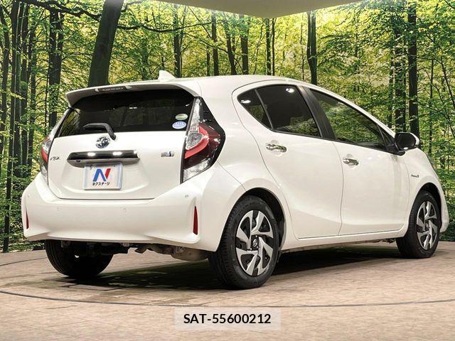Toyota AQUA 2019-10 7213622-16