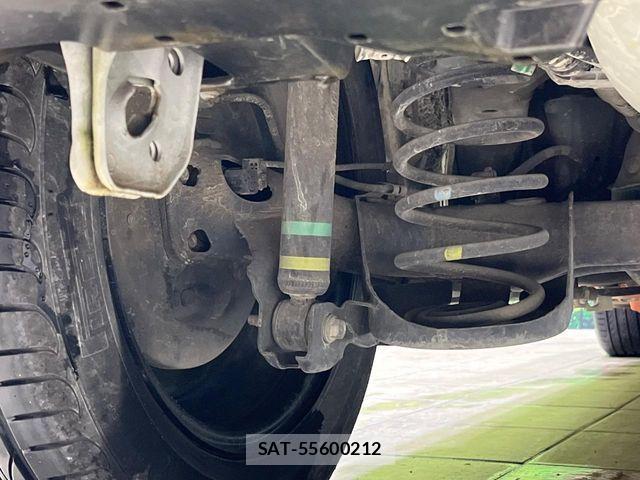 Toyota AQUA 2019-10 7213622-19