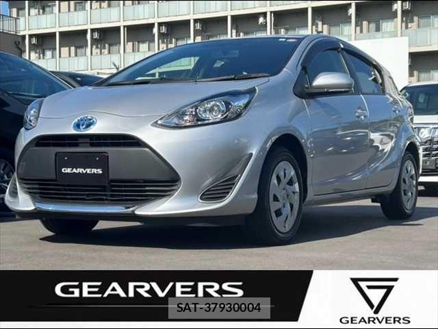 Toyota AQUA 2021-05 7214852-0
