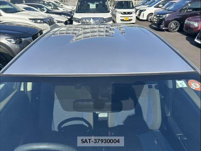 Toyota AQUA 2021-05 7214852-11