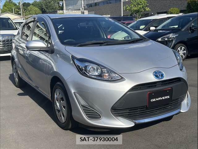 Toyota AQUA 2021-05 7214852-4