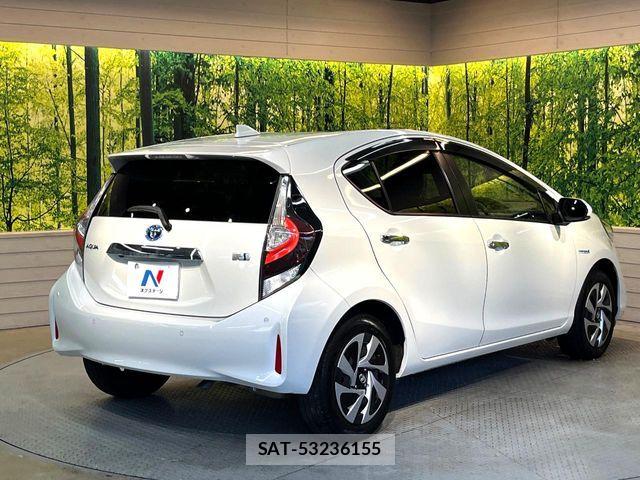 Toyota AQUA 2019-07 7214835-16