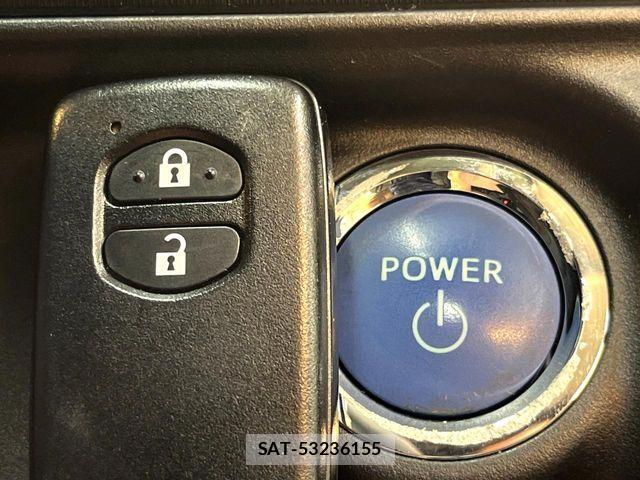 Toyota AQUA 2019-07 7214835-6