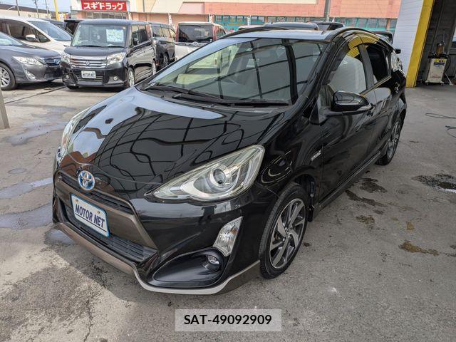 Toyota AQUA 2015-02 7214735-0
