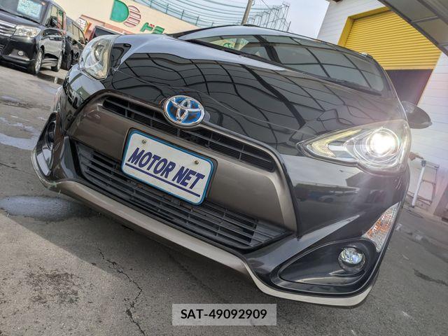 Toyota AQUA 2015-02 7214735-21